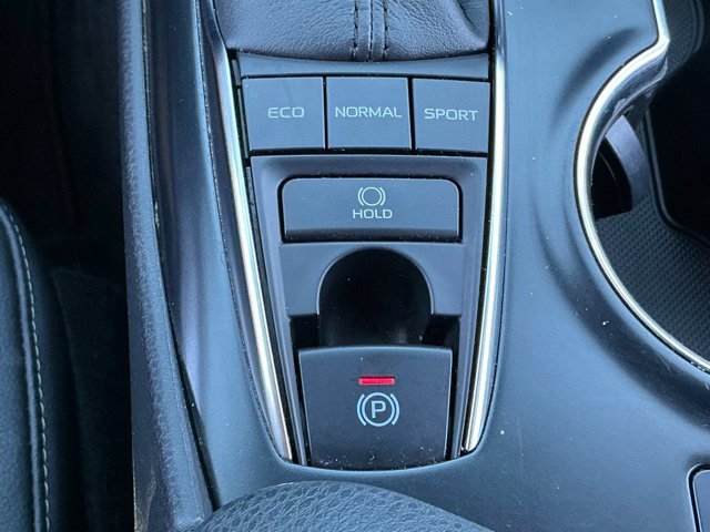 Used 2019 Toyota Camry XSE FWD image 30