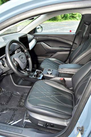 Certified 2023 Ford Mustang Mach-E California Route 1 AWD/4WD image 17