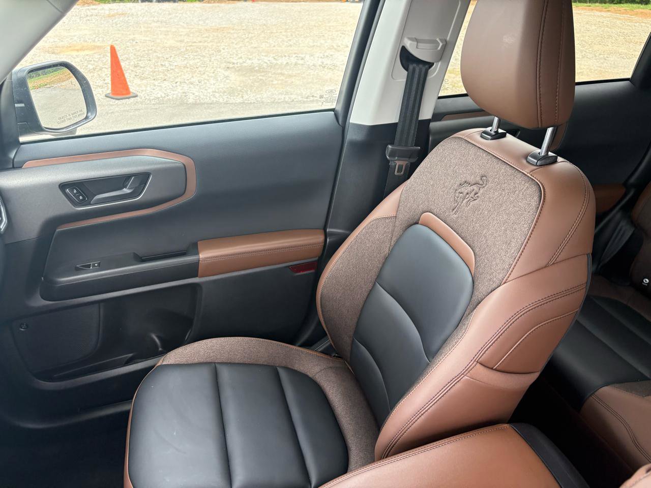 Certified 2025 Ford Bronco Sport Outer Banks w/ Outer Banks Tech Package+ AWD/4WD image 19