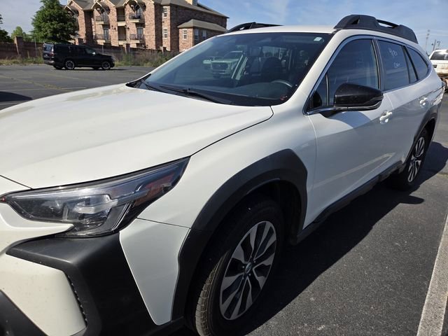 Used 2023 Subaru Outback Limited AWD/4WD image 10