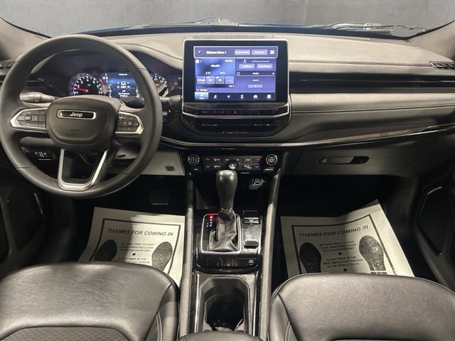Used 2023 Jeep Compass Latitude w/ Convenience Group AWD/4WD image 15