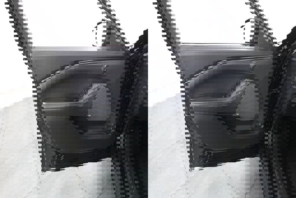 Certified 2025 Ford Mustang Mach-E Premium AWD/4WD image 8