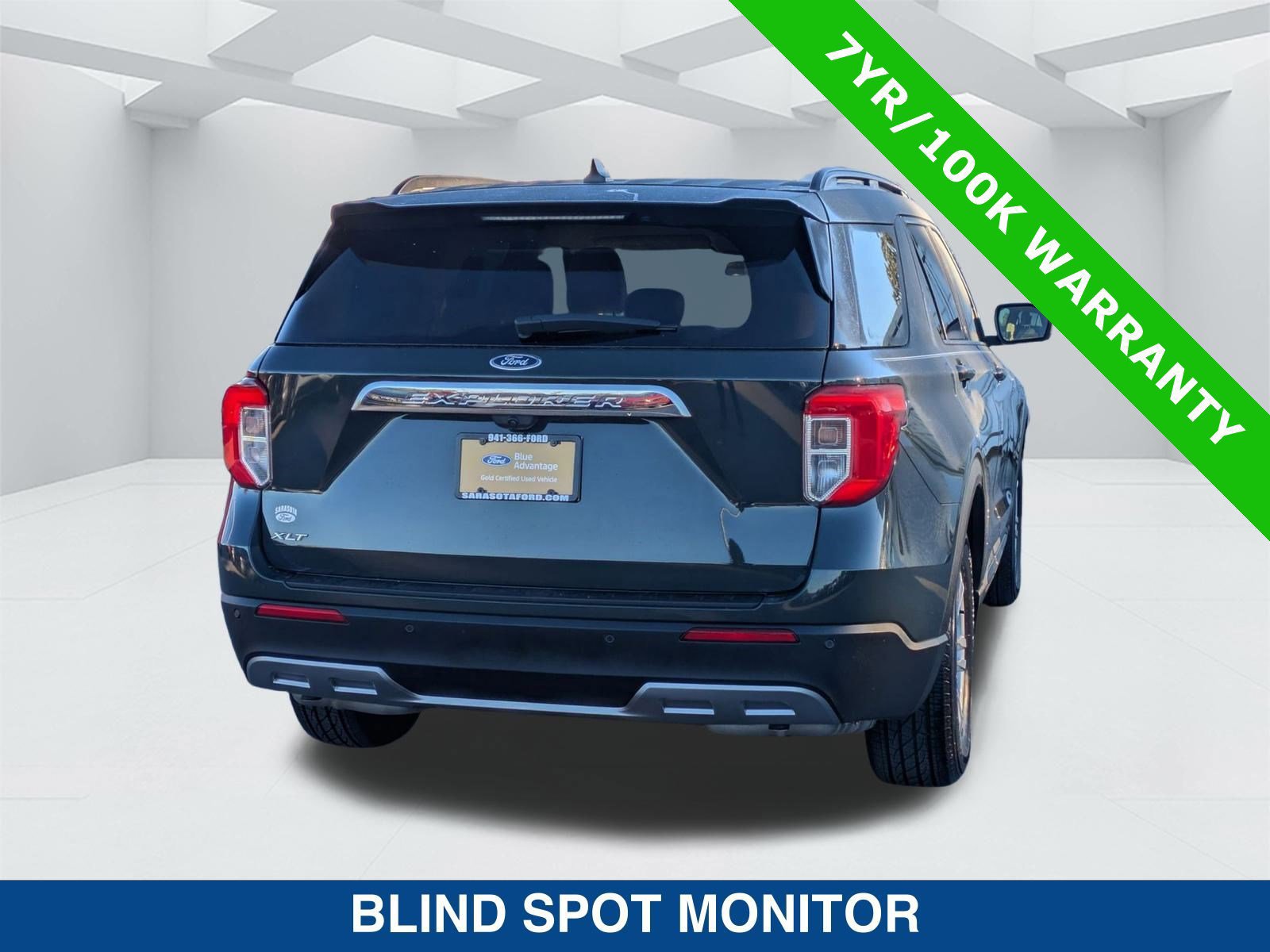 Certified 2022 Ford Explorer XLT w/ Equipment Group 202A image 5