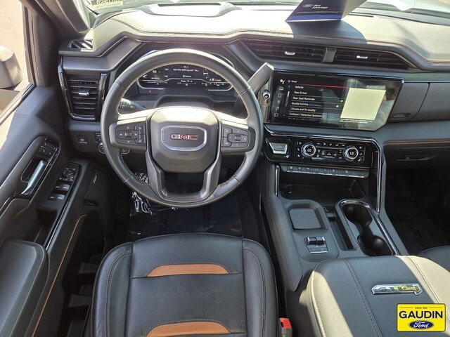 Used 2024 GMC Sierra 2500 AT4 w/ AT4 Premium Plus Package AWD/4WD image 13