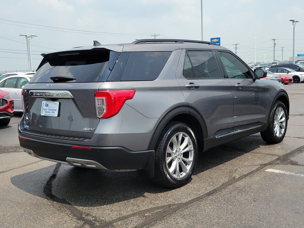 Certified 2023 Ford Explorer XLT w/ Equipment Group 202A AWD/4WD image 4