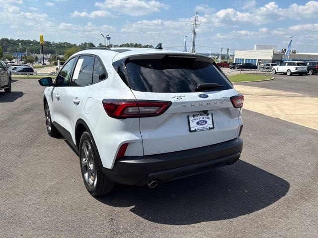 Certified 2025 Ford Escape ST-Line FWD image 5