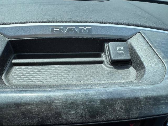 Used 2020 RAM 2500 Big Horn w/ Night Edition AWD/4WD image 27