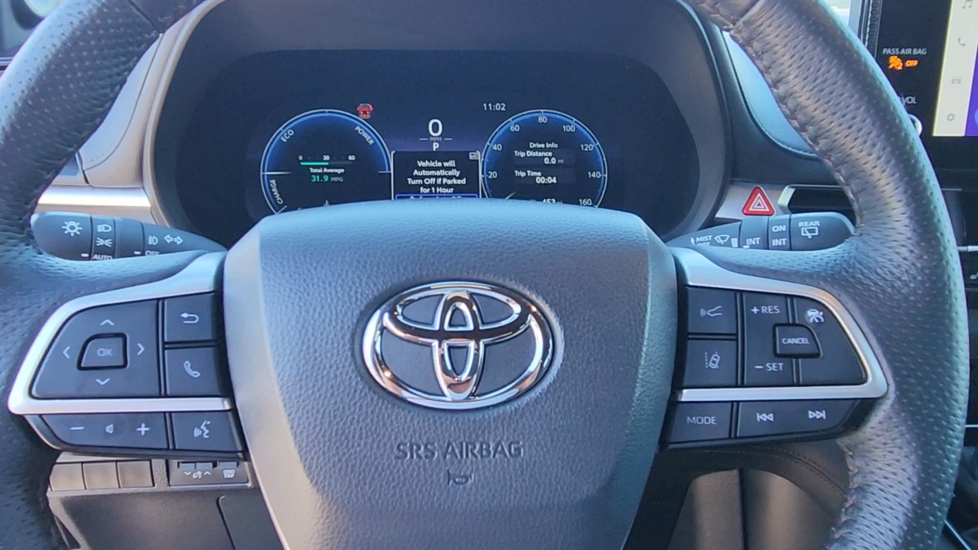 Used 2025 Toyota Sienna Limited AWD/4WD image 33