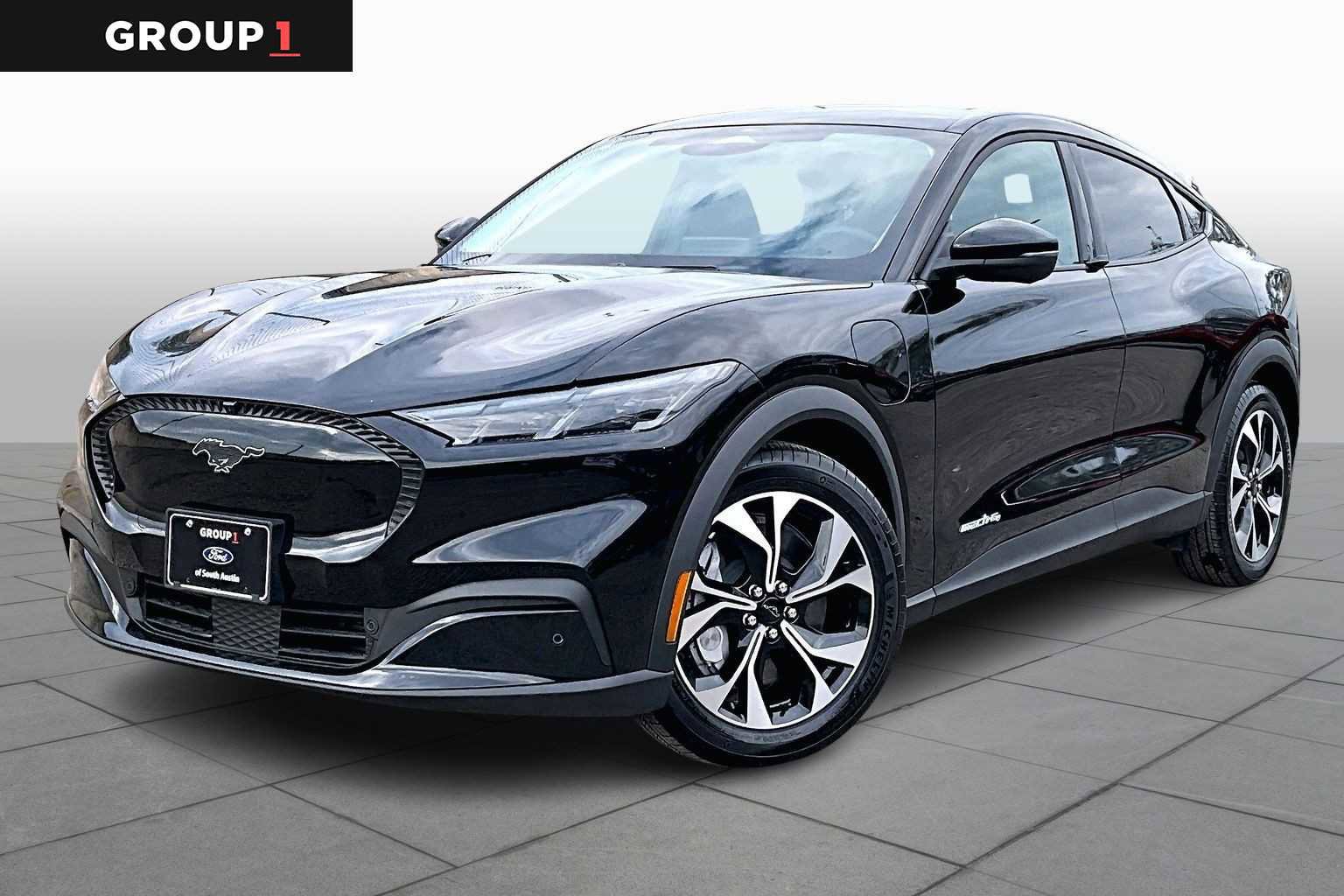 Certified 2025 Ford Mustang Mach-E Select image 5