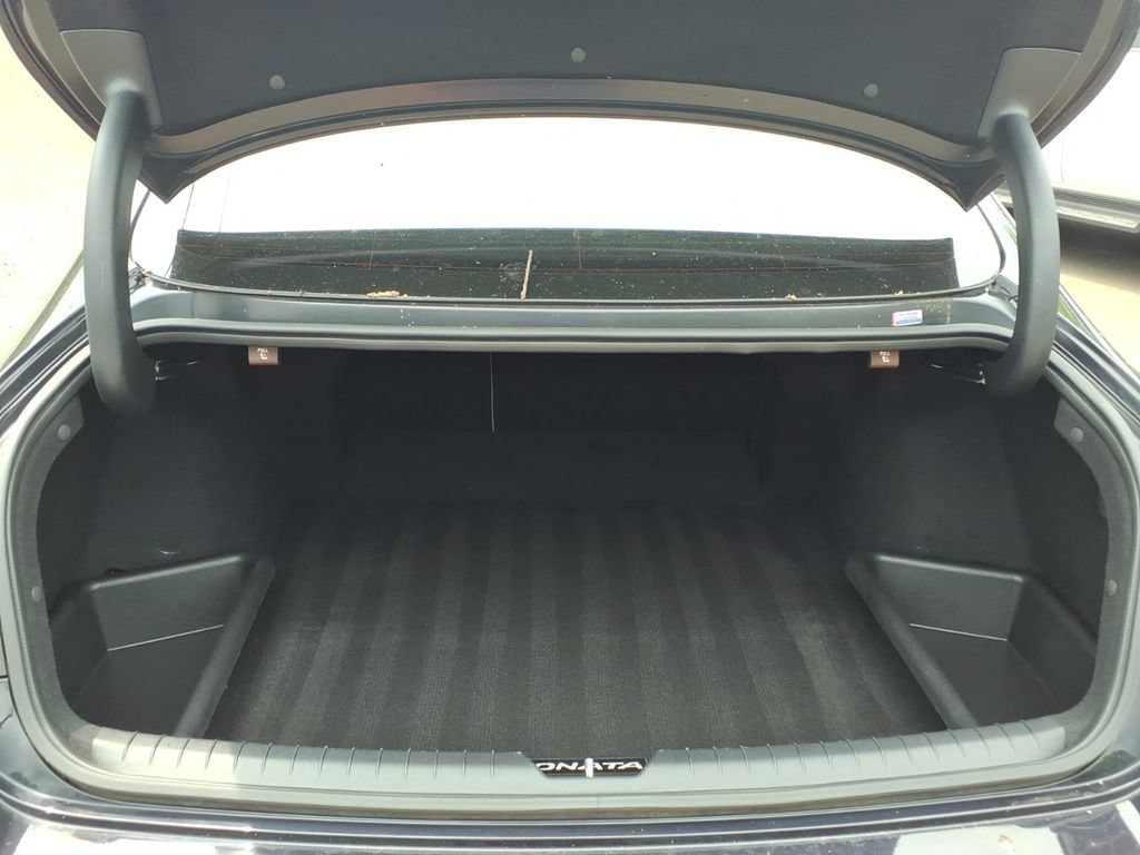 Used 2023 Hyundai Sonata Limited w/ Cargo Package FWD image 27