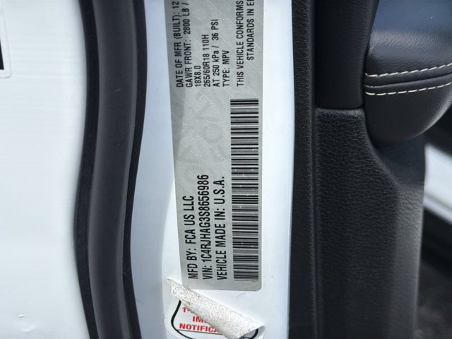 Used 2025 Jeep Grand Cherokee Altitude AWD/4WD image 34