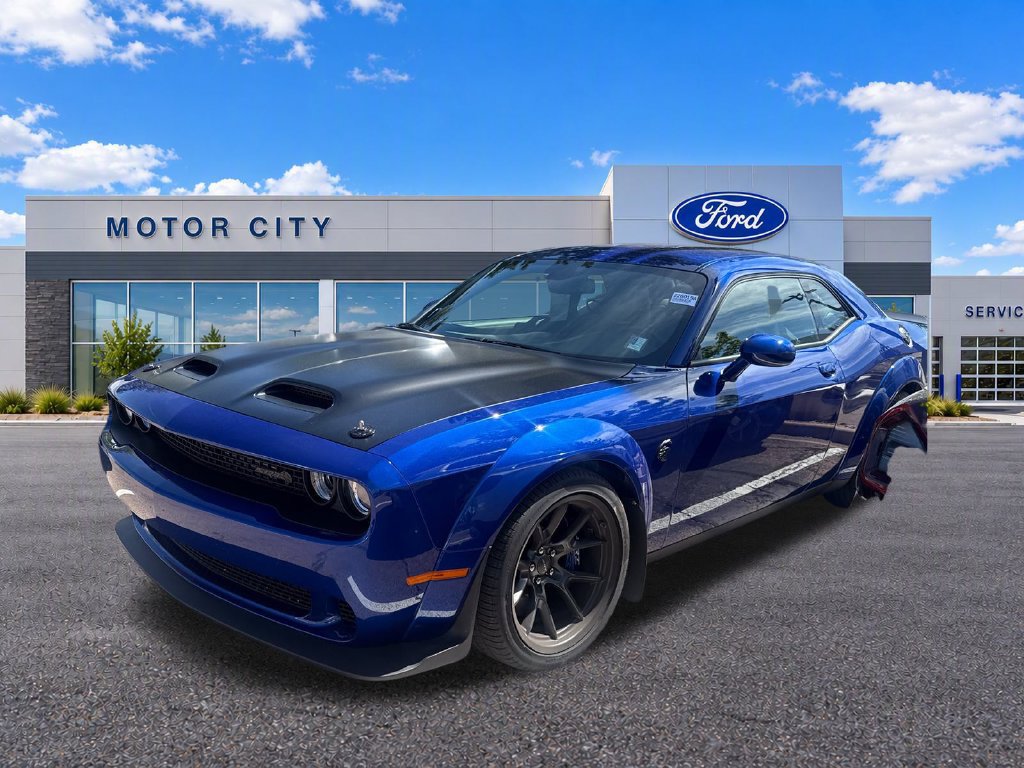 Used 2022 Dodge Challenger SRT Hellcat RWD image 2