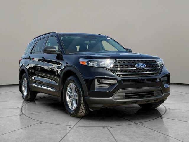 Certified 2023 Ford Explorer XLT w/ Class IV Trailer Tow Package AWD/4WD image 13