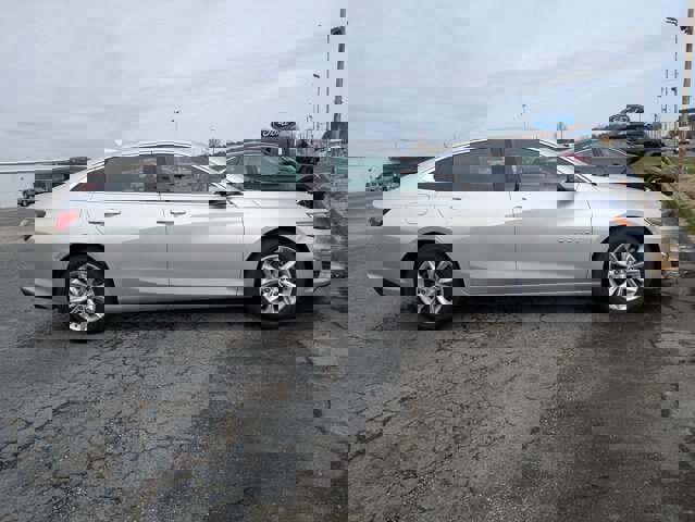 Used 2019 Chevrolet Malibu LT w/ Driver Confidence Package II image 6