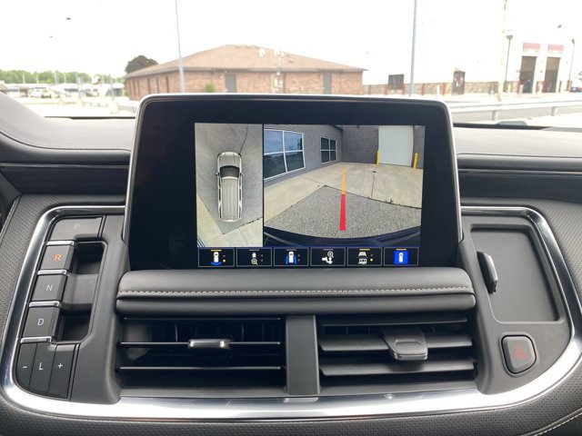 Used 2024 GMC Yukon XL SLT w/ SLT Luxury Package AWD/4WD image 18