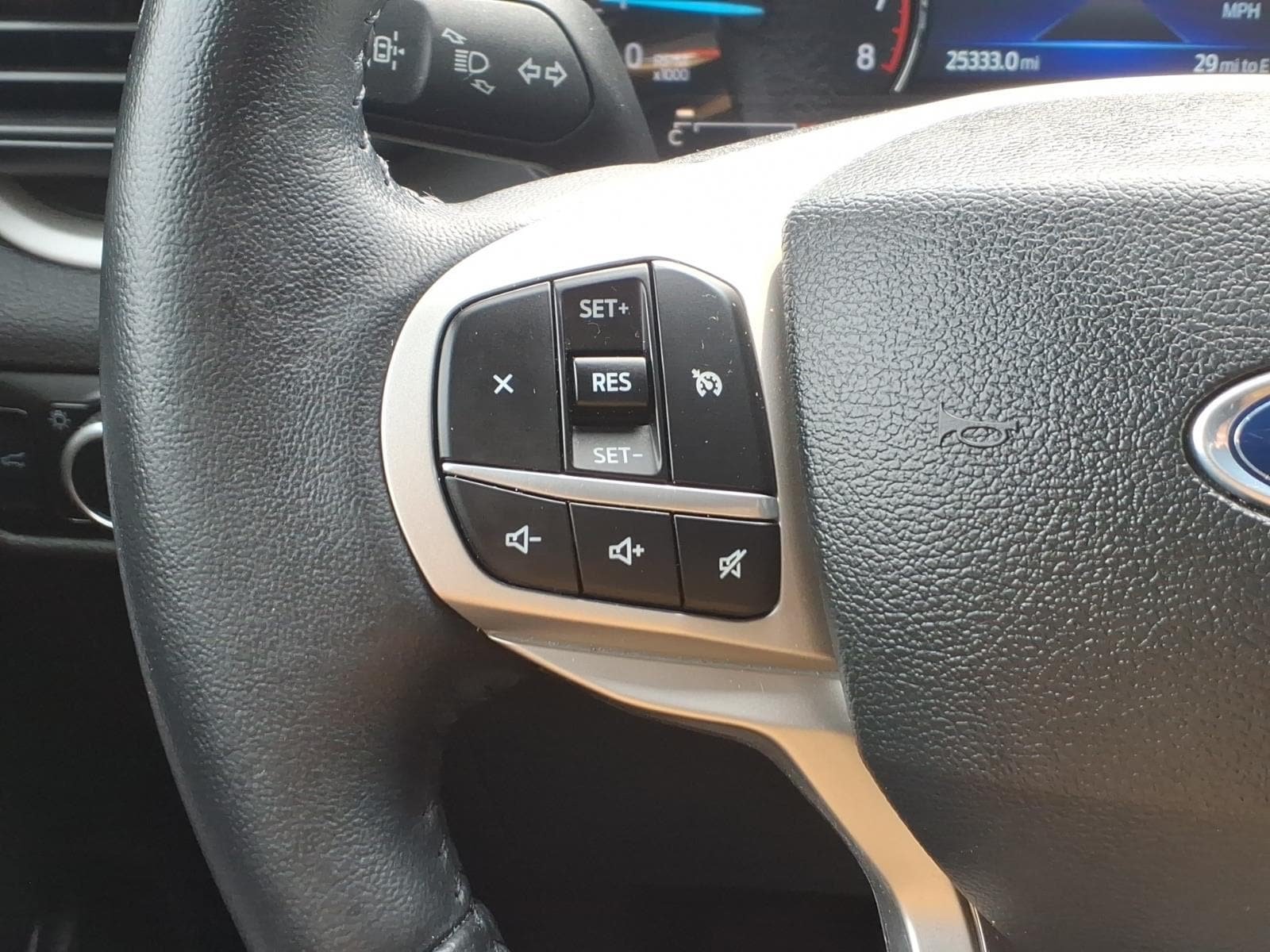 Certified 2023 Ford Explorer XLT AWD/4WD image 17