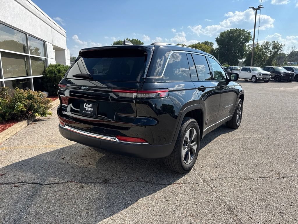 Used 2022 Jeep Grand Cherokee Limited 4xe AWD/4WD image 3