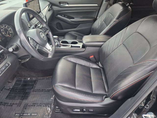 Used 2024 Nissan Altima 2.5 SR w/ SR Premium Package FWD image 11