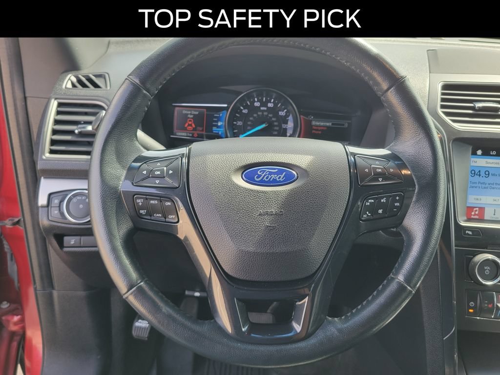Certified 2018 Ford Explorer XLT w/ Equipment Group 202A AWD/4WD image 24