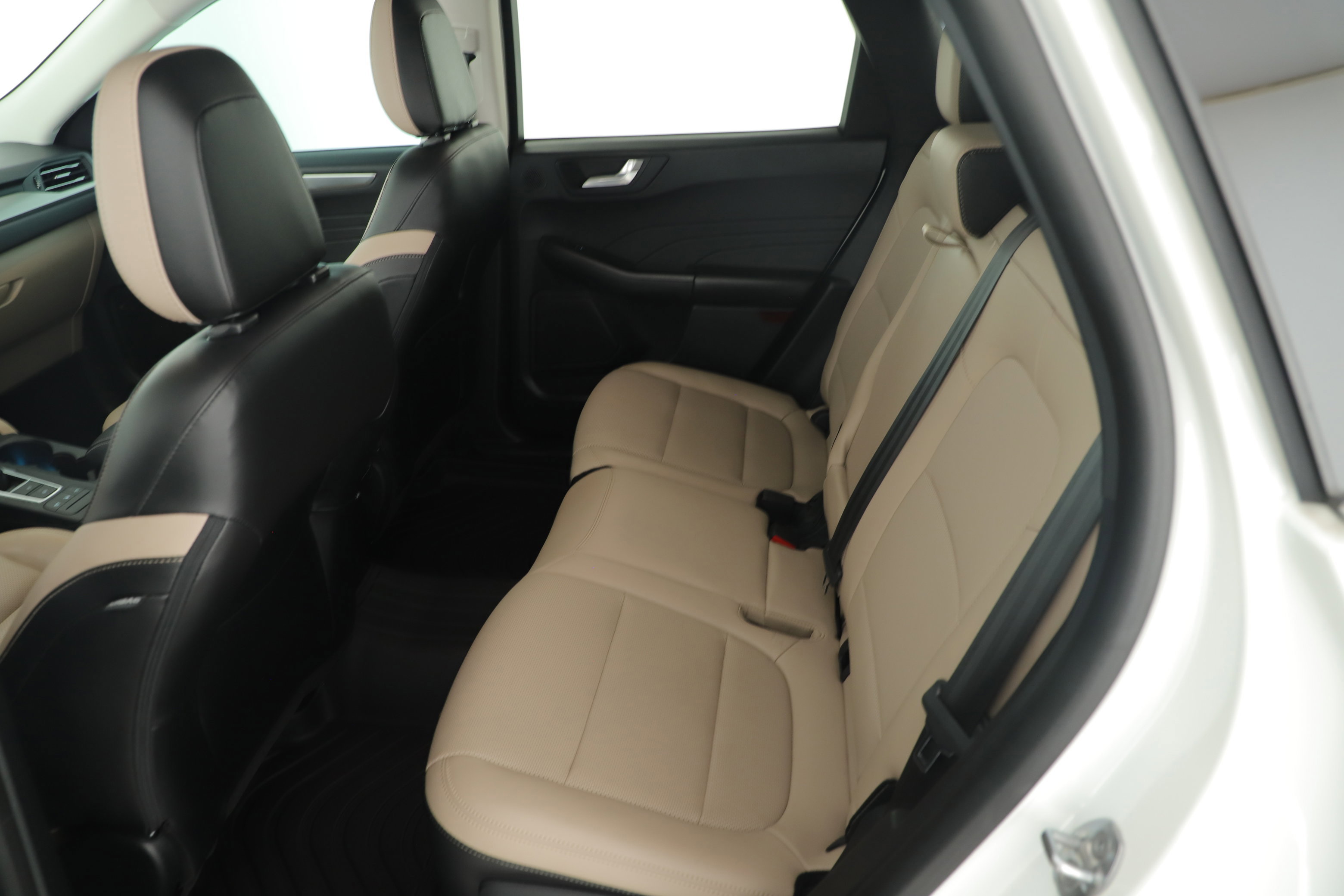 Certified 2021 Ford Escape Titanium image 22