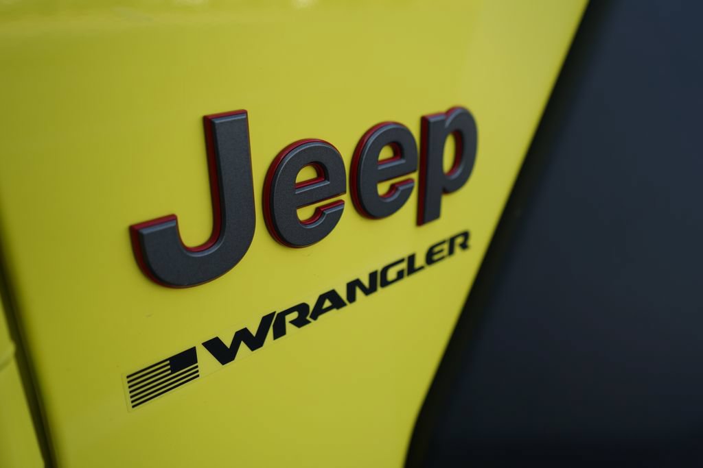 Used 2024 Jeep Wrangler Unlimited Rubicon AWD/4WD image 5