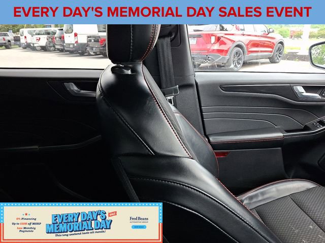 Certified 2024 Ford Escape ST-Line AWD/4WD image 13