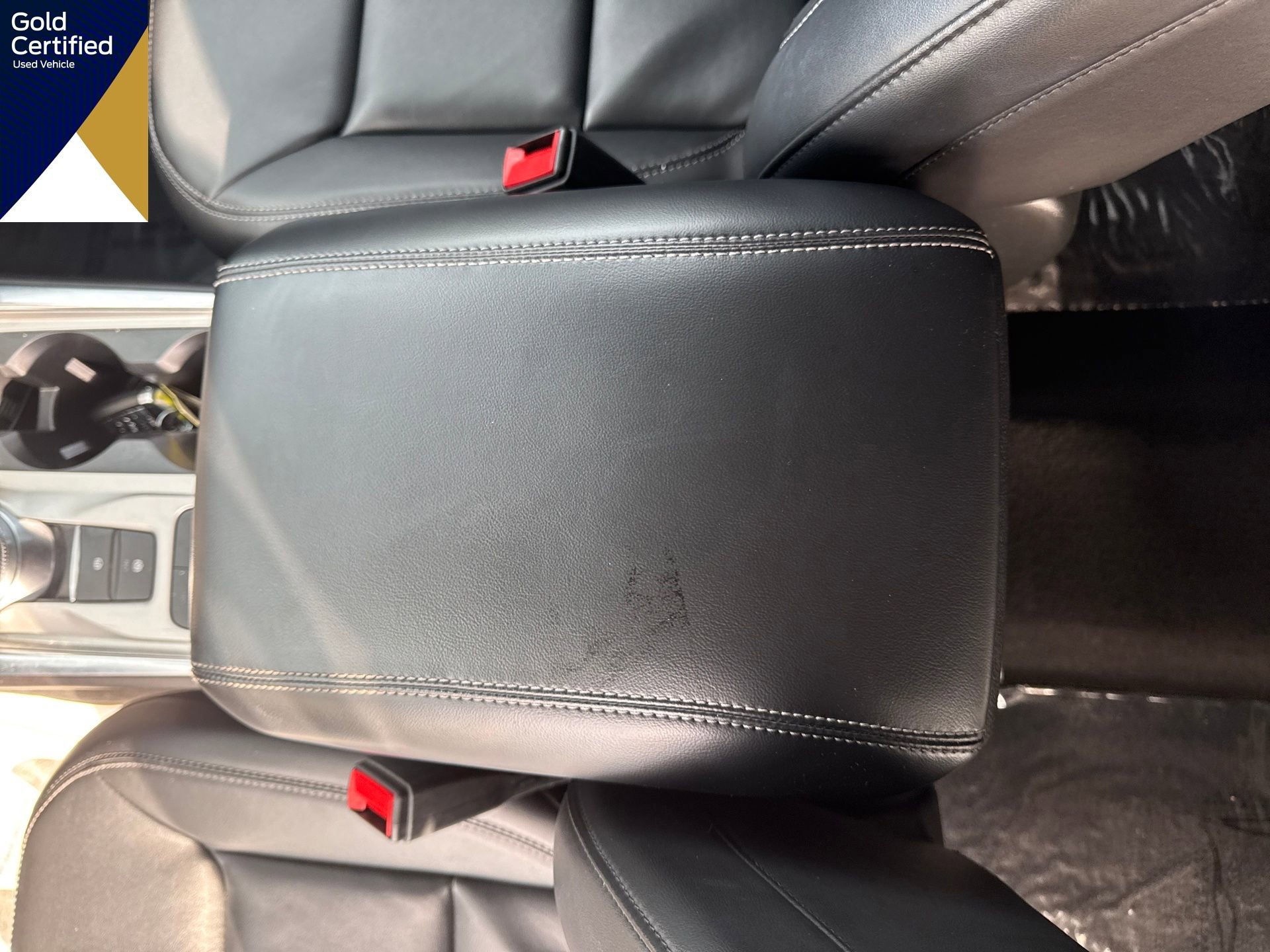 Certified 2024 Ford Explorer XLT w/ Equipment Group 202A image 24