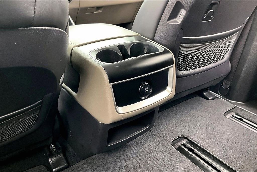 Used 2025 Kia Carnival LXS image 34