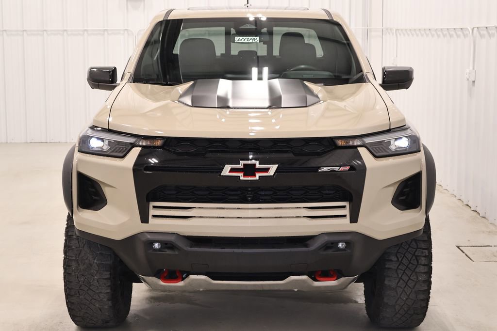 Used 2024 Chevrolet Colorado ZR2 w/ ZR2 Convenience Package III image 5