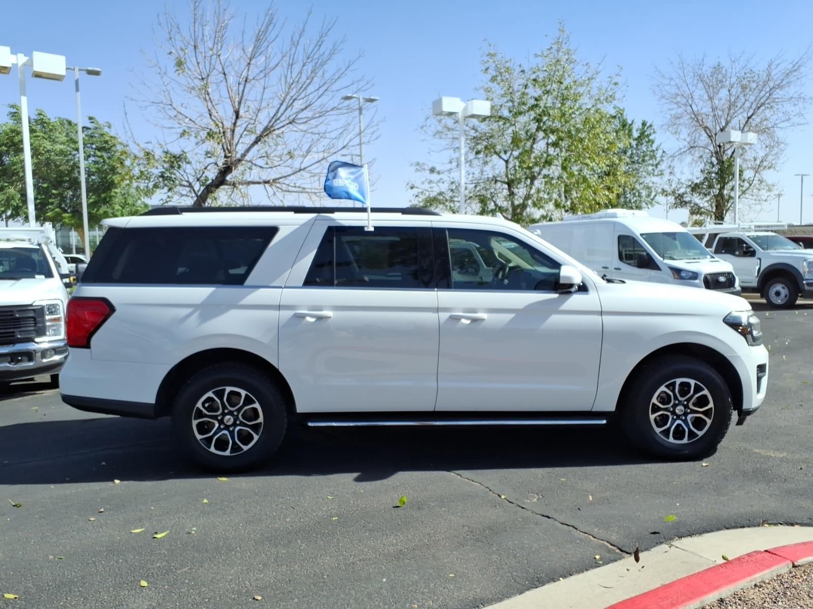 Certified 2022 Ford Expedition Max XLT AWD/4WD image 3