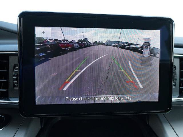 Certified 2022 Ford Explorer XLT w/ Equipment Group 202A AWD/4WD image 29