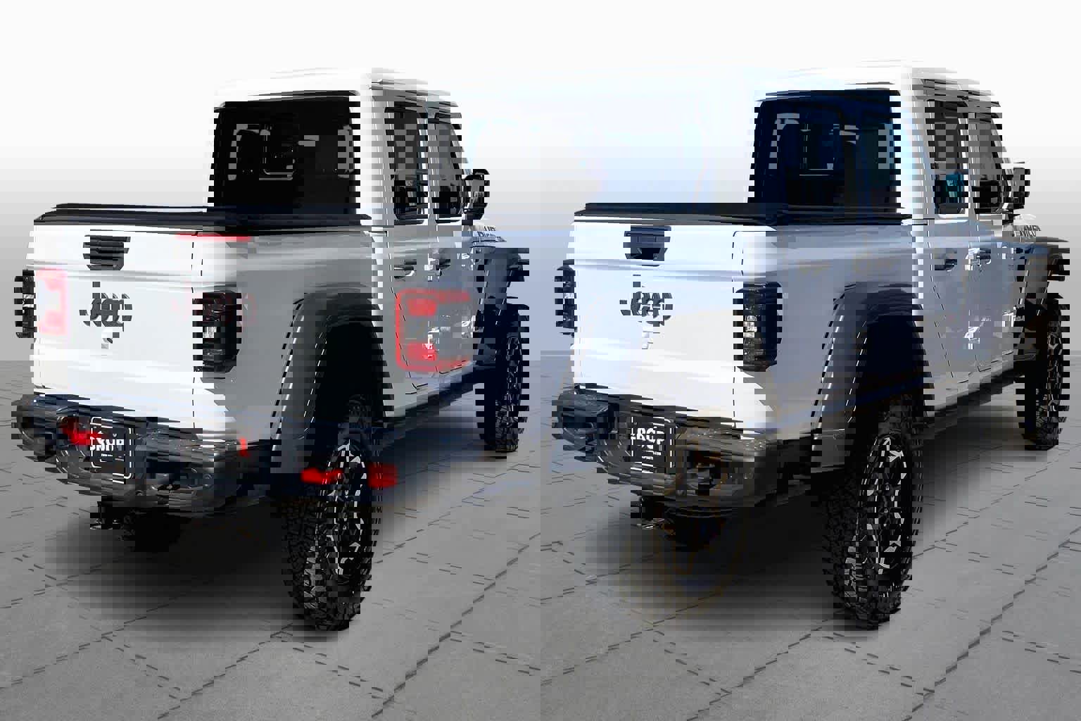 Used 2020 Jeep Gladiator Rubicon AWD/4WD image 3