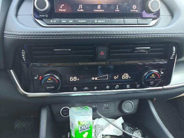 Used 2023 Nissan Rogue SV w/ SV Premium Package image 5