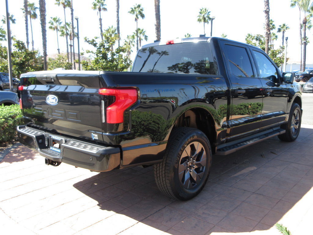 Certified 2024 Ford F150 Lightning XLT AWD/4WD image 4