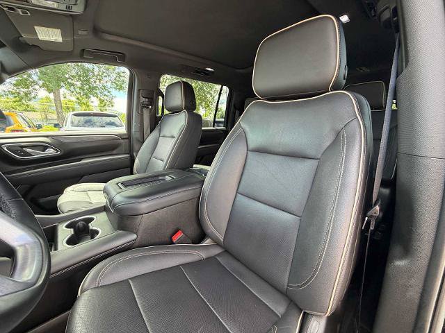 Used 2023 GMC Yukon XL SLT AWD/4WD image 12