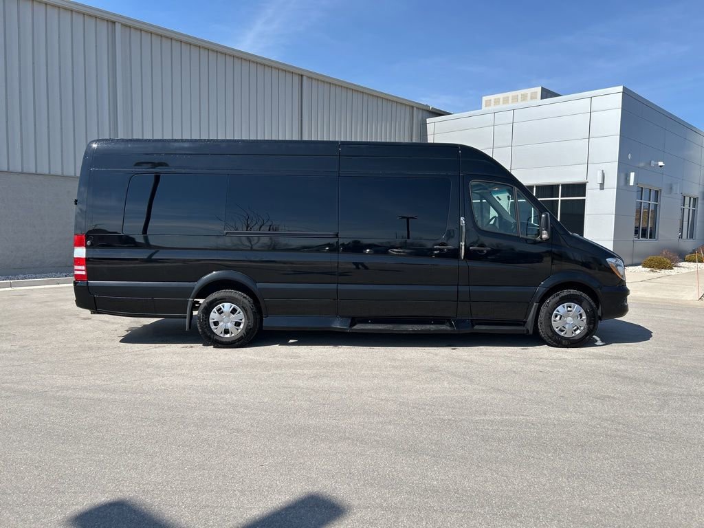 Used 2017 Mercedes-Benz Sprinter 2500 image 6