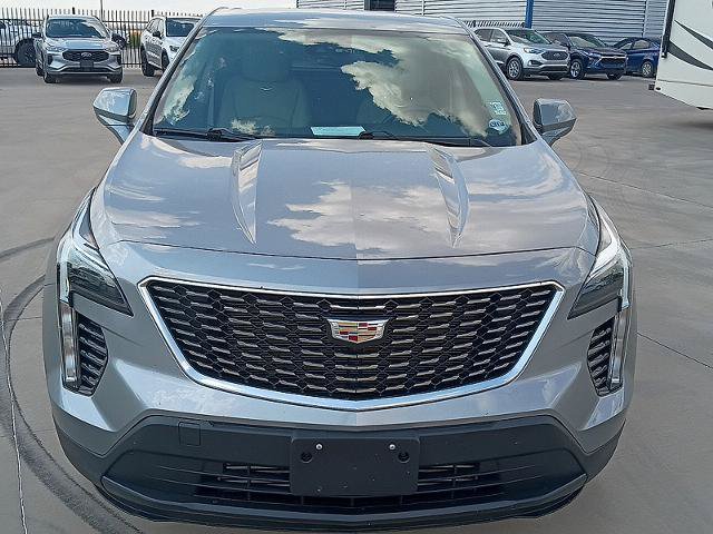 Used 2023 Cadillac XT4 Luxury w/ Driver Awareness Package FWD image 3