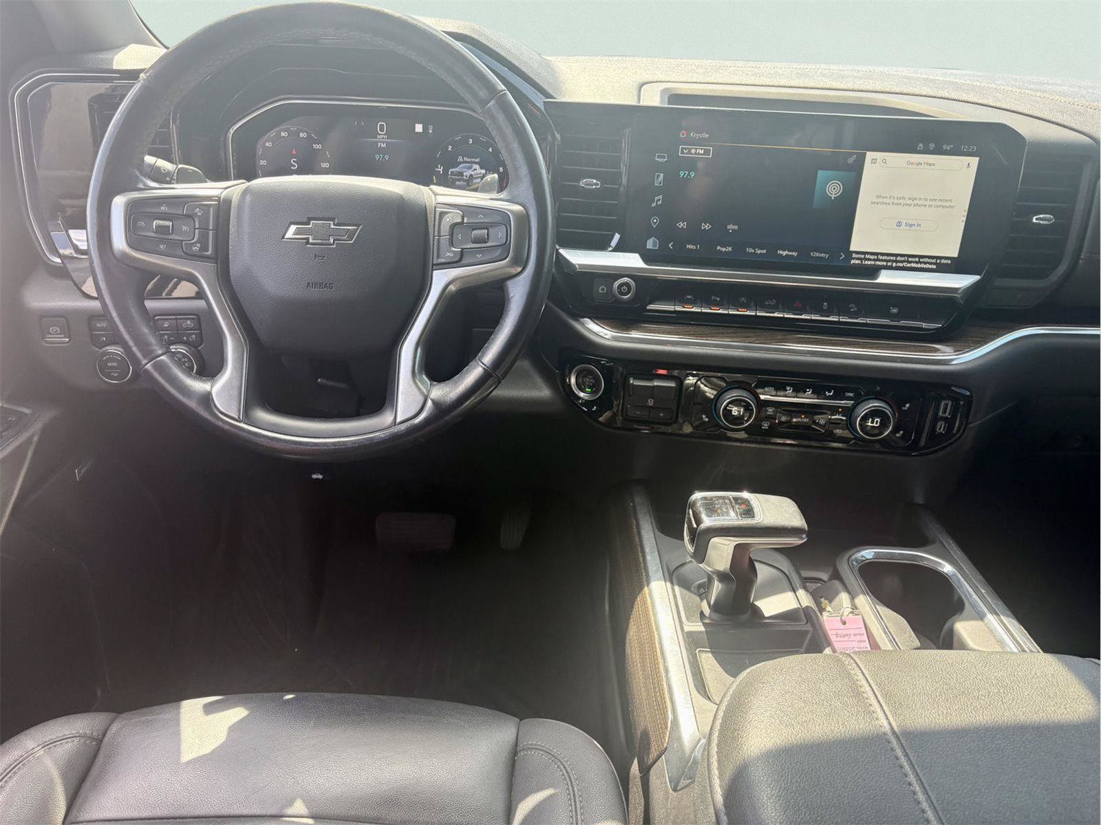 Used 2023 Chevrolet Silverado 1500 LT Trail Boss w/ LT Trail Boss Premium Package AWD/4WD image 12
