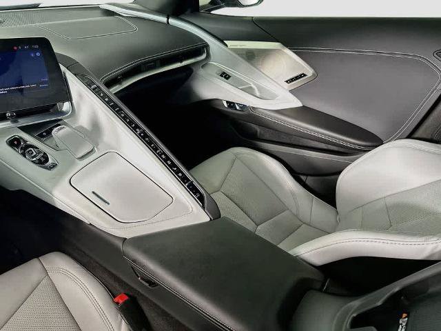 Used 2024 Chevrolet Corvette Stingray Preferred Cpe RWD image 9
