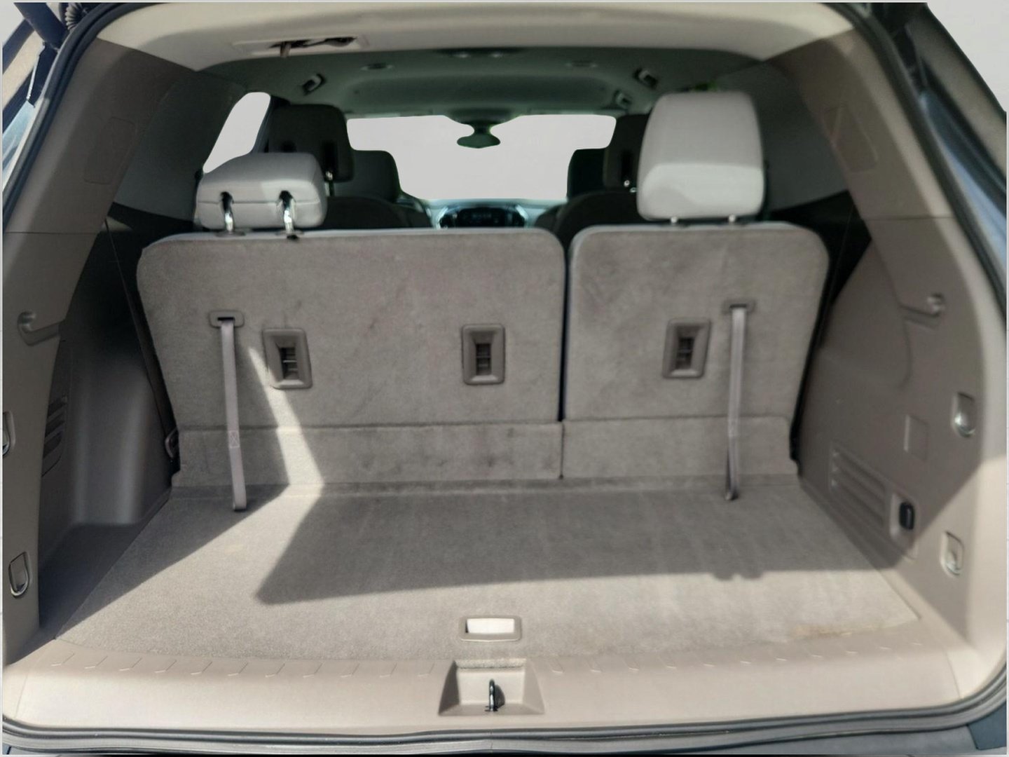Used 2018 Chevrolet Traverse LT FWD image 10