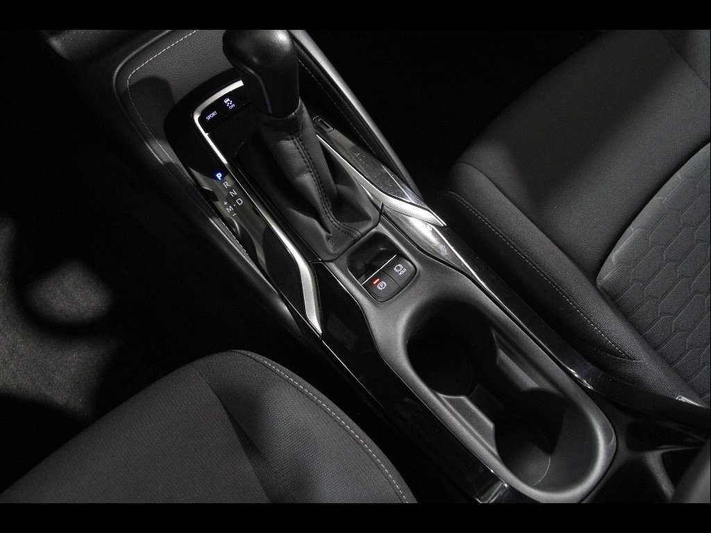 Used 2021 Toyota Corolla SE w/ SE Preferred Package image 13