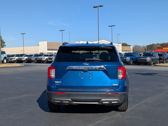 Certified 2020 Ford Explorer XLT w/ Equipment Group 202A image 4