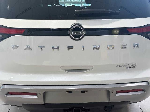 Used 2023 Nissan Pathfinder Platinum AWD/4WD image 31