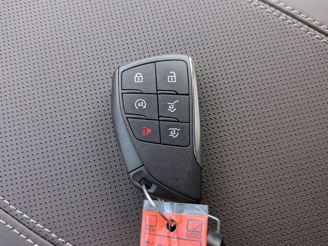 Used 2026 GMC Yukon XL Elevation RWD image 32