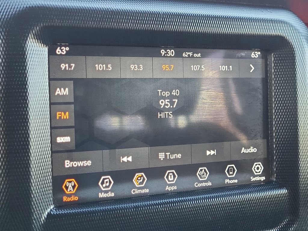 Used 2020 Jeep Wrangler Unlimited Rubicon w/ Cold Weather Group image 25