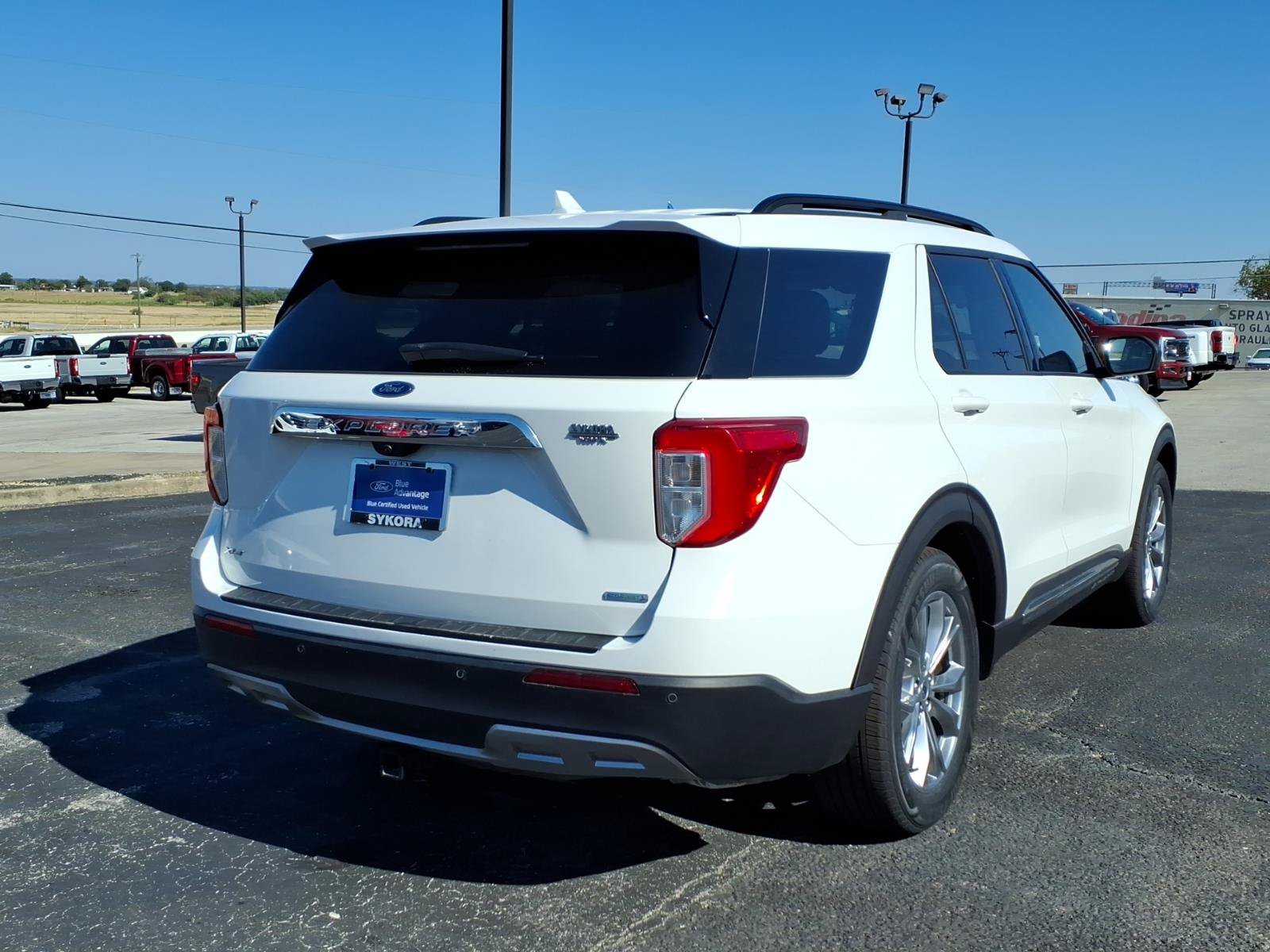 Certified 2020 Ford Explorer XLT w/ Equipment Group 202A RWD image 5