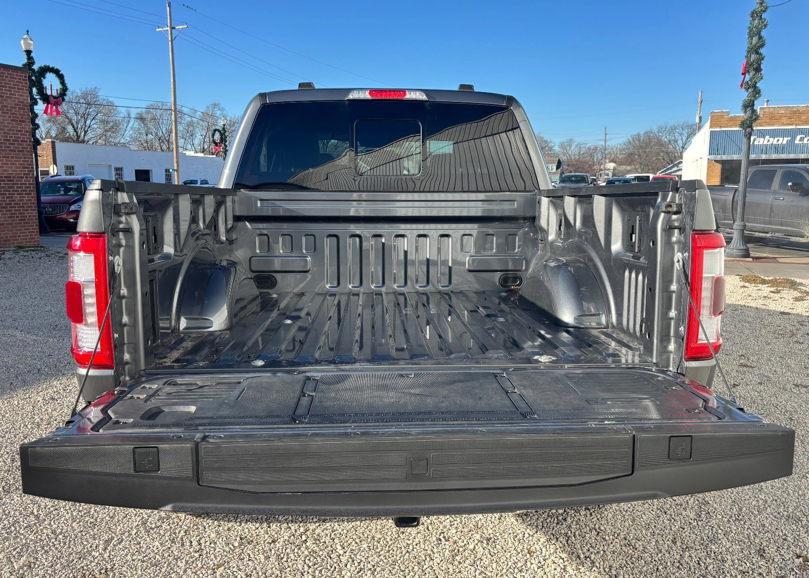 Certified 2022 Ford F150 Lariat w/ Equipment Group 502A High image 5