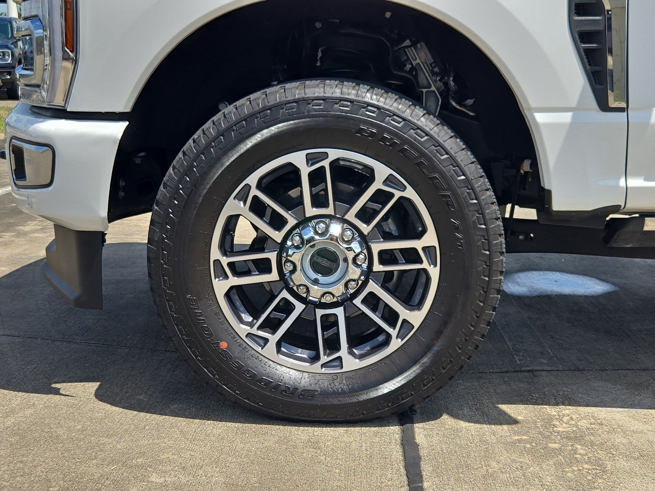 Certified 2026 Ford F350 Platinum w/ Platinum Plus Package AWD/4WD image 13