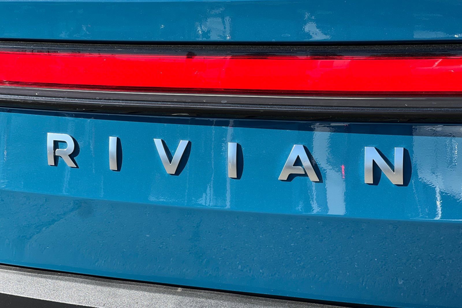 Used 2023 Rivian R1T Adventure image 26