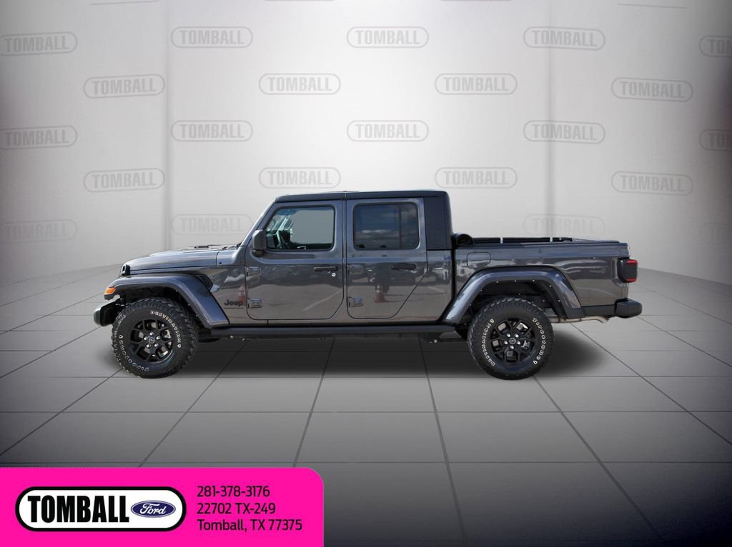 Used 2024 Jeep Gladiator Sport AWD/4WD image 5